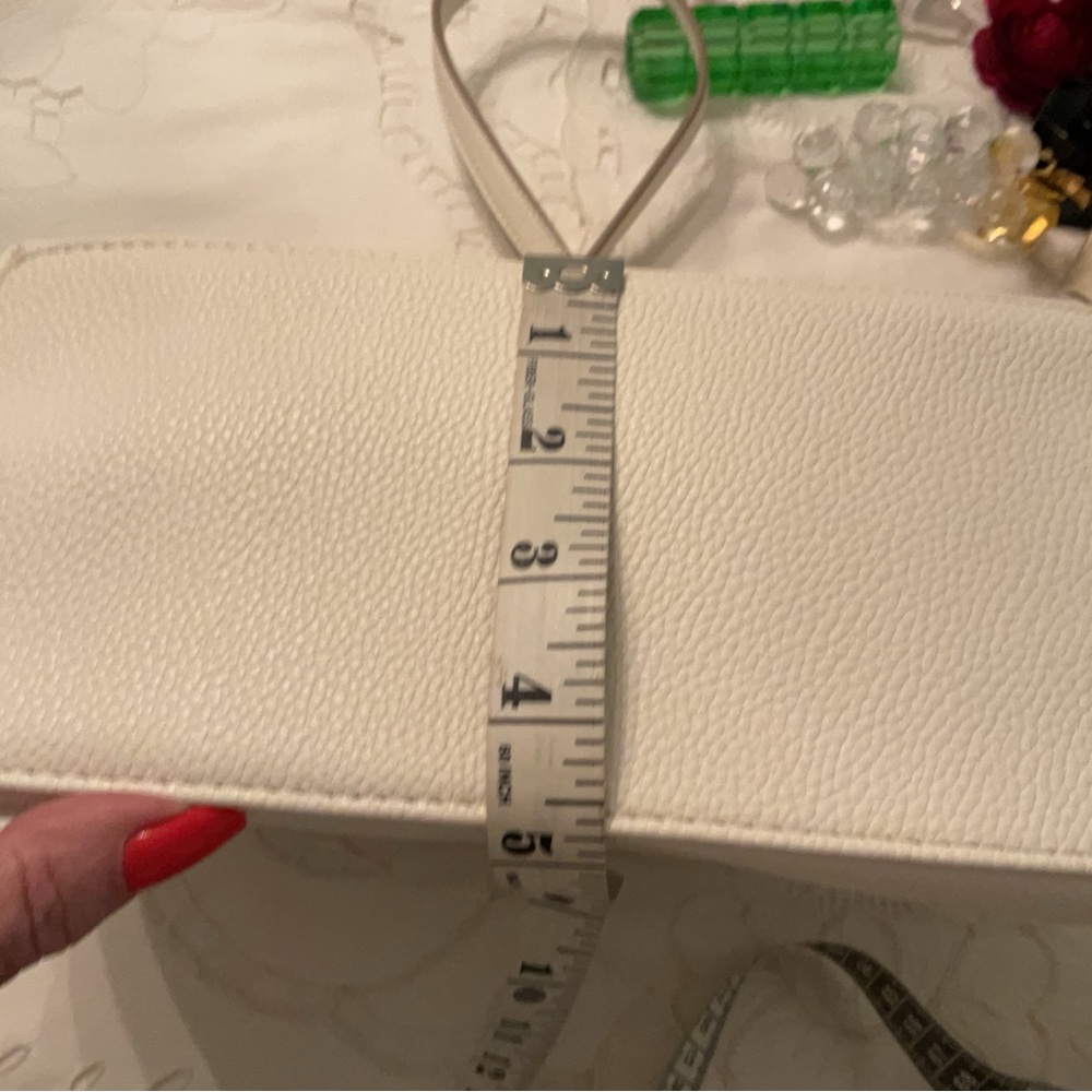 TAHARI “MARLOWE” TOTE BAG FAUX LEATHER, PEARL WHITE - Picture 13 of 16